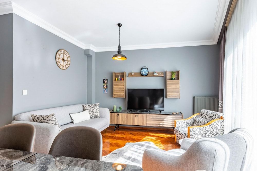 undefined Stylish Flat Near Popular Attractions in Moda 5