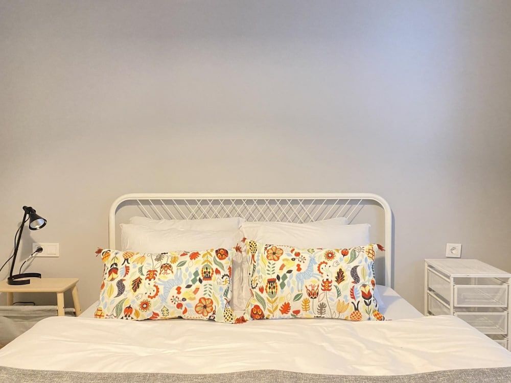 undefined Missafir Dreamy and Central Flat in Besiktas 8