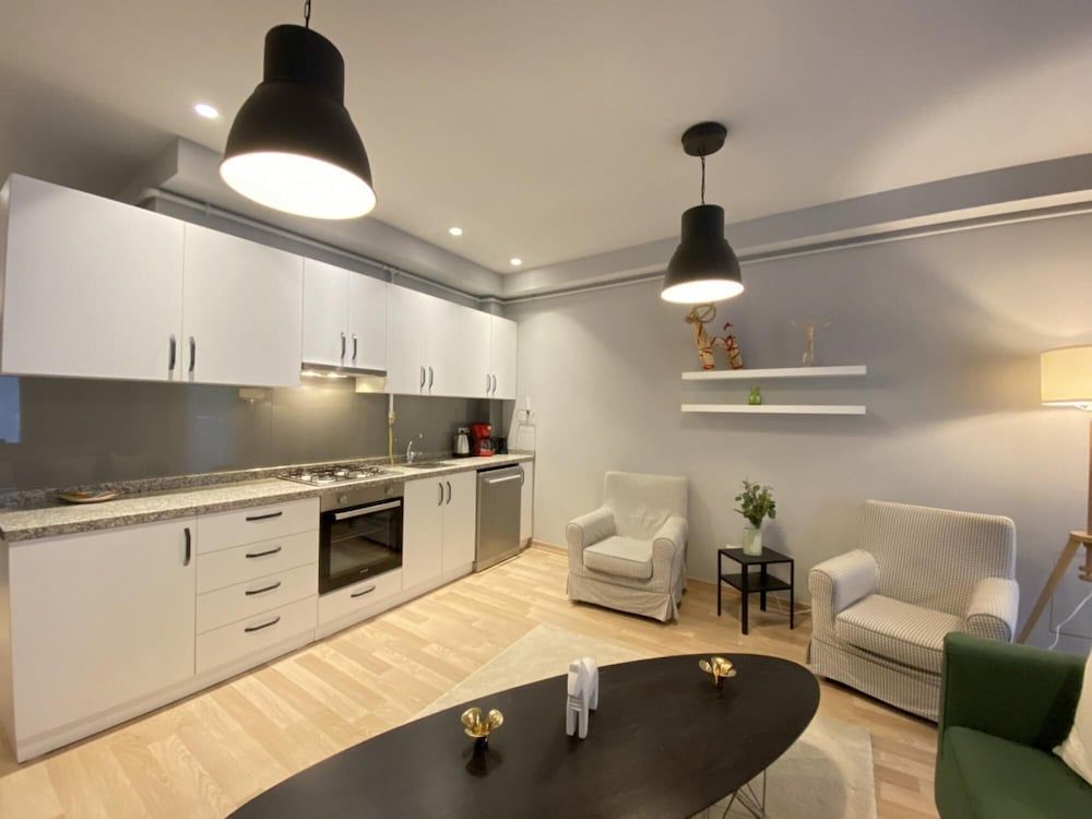 undefined Missafir Dreamy and Central Flat in Besiktas 3