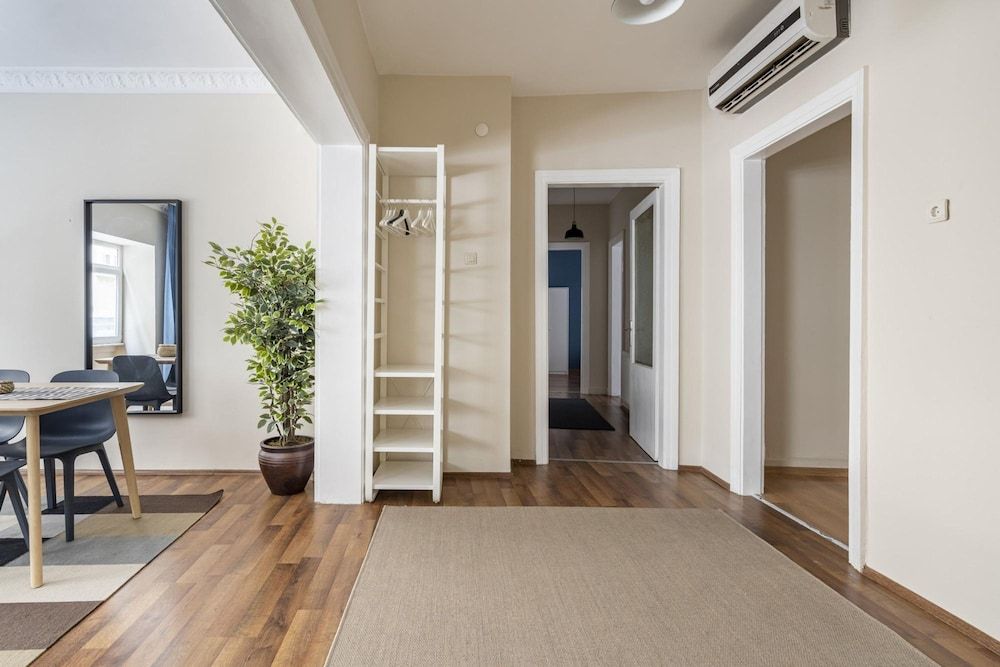 Missafir Flat Near Popular Attractions in Beyoglu Apartment 25