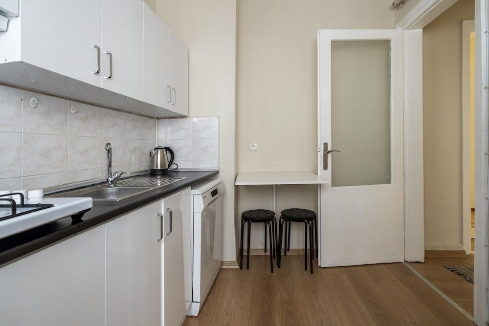 Missafir Flat Near Popular Attractions in Beyoglu Apartment 28