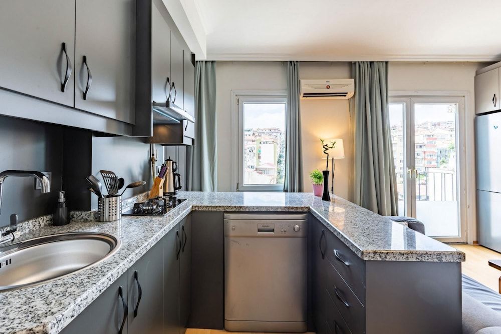 undefined Central and Modern Flat With City View in Sisli 5