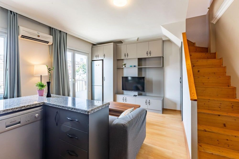 undefined Central and Modern Flat With City View in Sisli 6