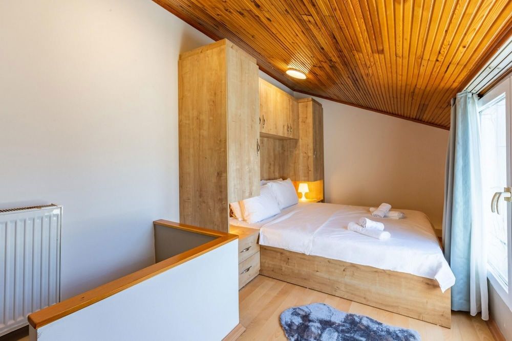 undefined Central and Modern Flat With City View in Sisli 9