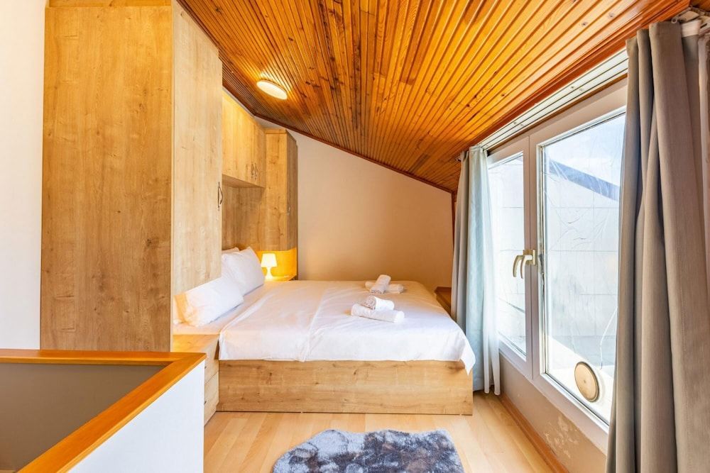 undefined Central and Modern Flat With City View in Sisli 10