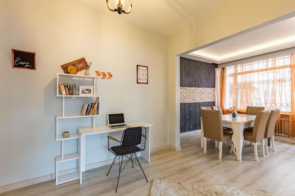 undefined Comfy Flat Near Nisantasi and Taksim in Sisli 8
