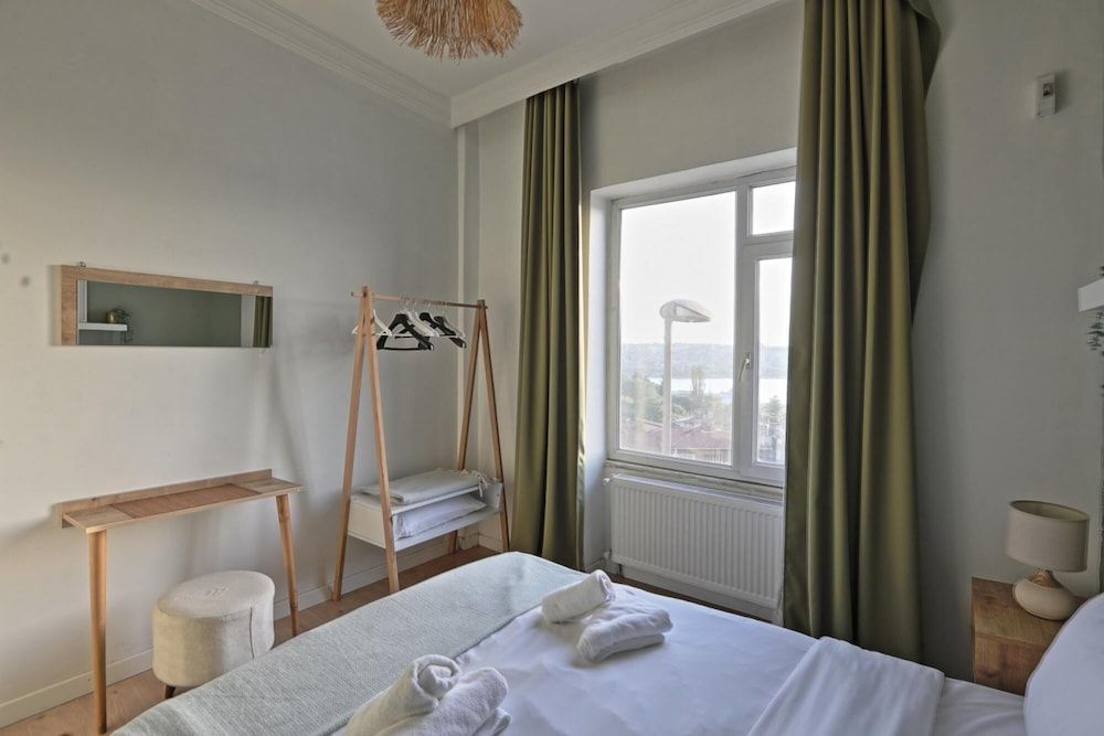 undefined Central Flat w Sea View and Near Galata Tower 7