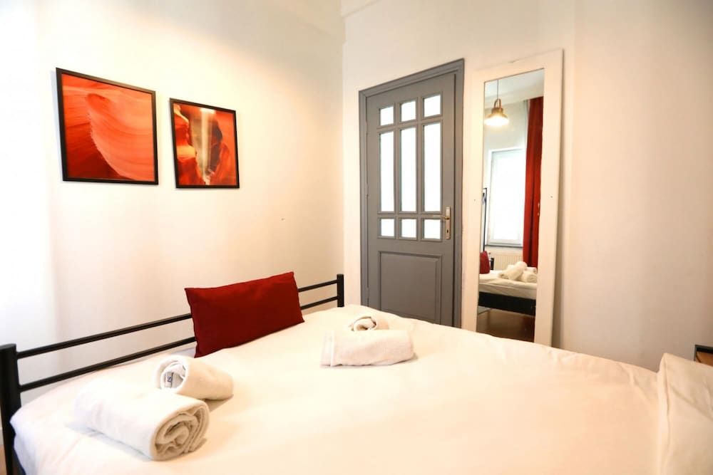 undefined Central Flat w Sea View and Near Galata Tower 10