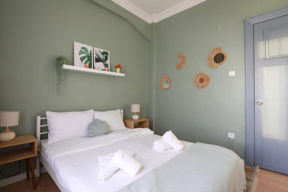 undefined Central Flat w Sea View and Near Galata Tower 6