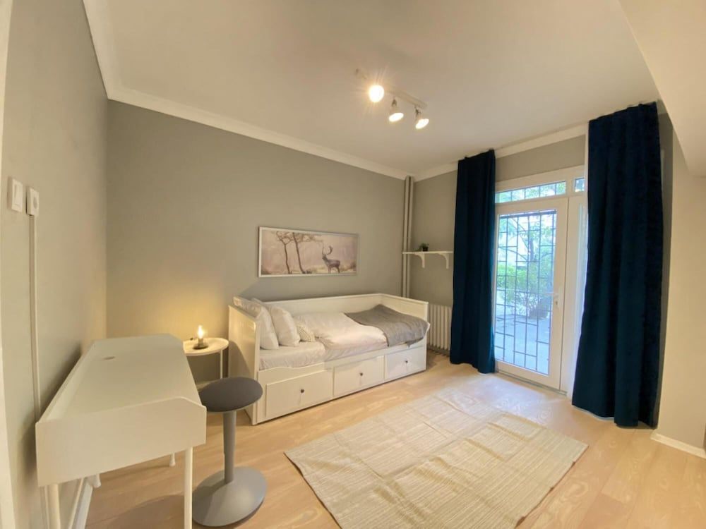 undefined Missafir Stylish Flat Near Shopping Malls in Sisli 4