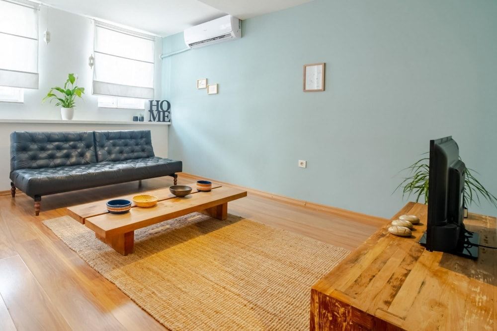 undefined Colorful Flat 5 Min to Taksim Square in Beyoglu 5