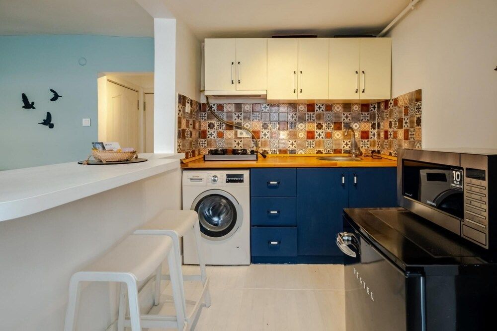 undefined Colorful Flat 5 Min to Taksim Square in Beyoglu 2