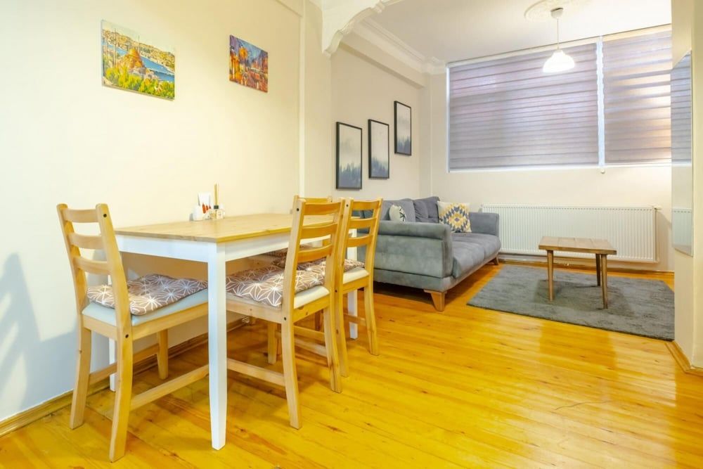 undefined Central Flat With Balcony 700 m to Taksim Square