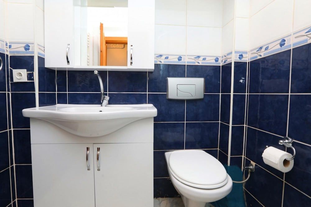 undefined Stylish and Convenient Apartment in Sisli 9