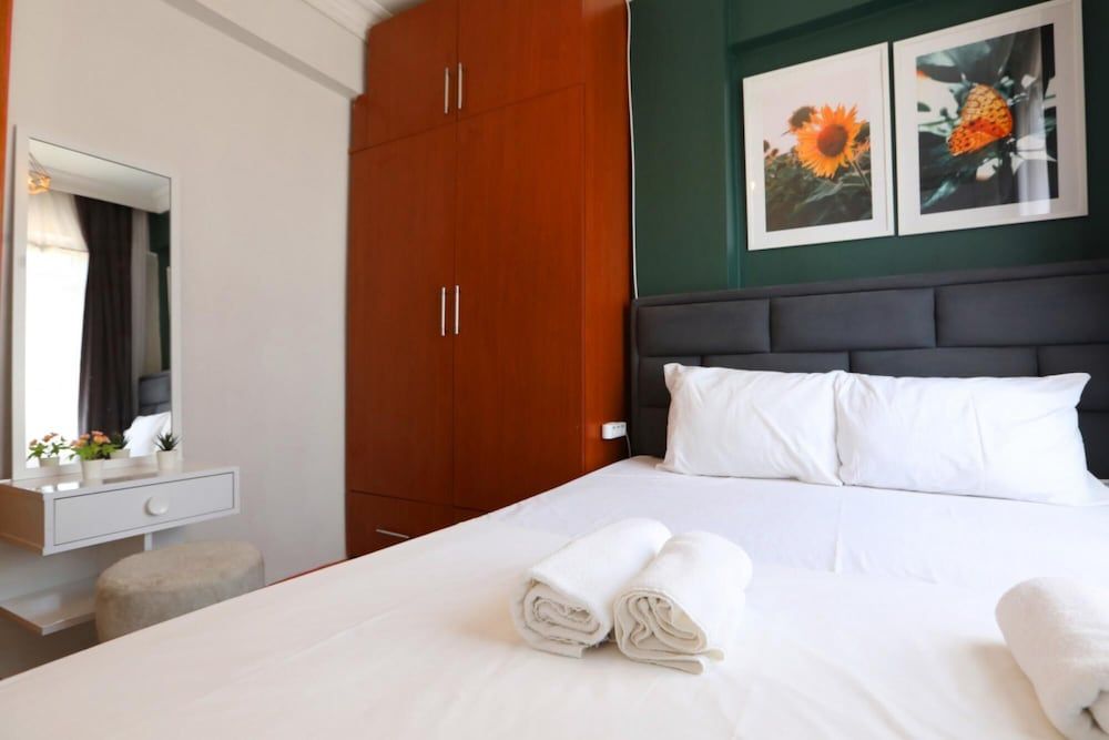 undefined Stylish and Convenient Apartment in Sisli 8