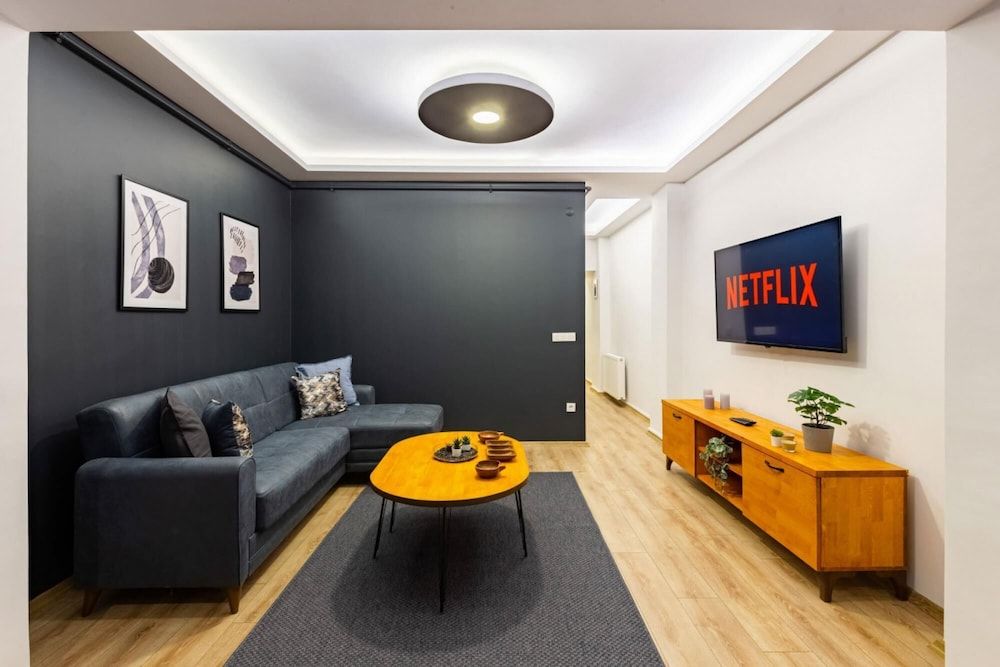 Missafir Distinguished Flat With Backyard in Sisli Apartment