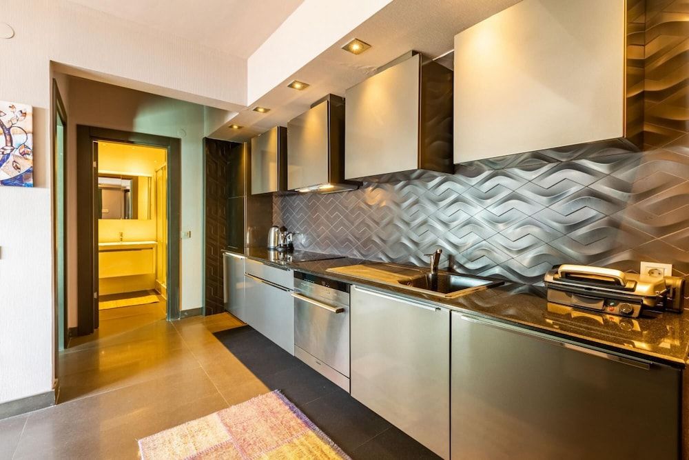 Stylish Apartment With Panaromic View in Besiktas Apartment 15