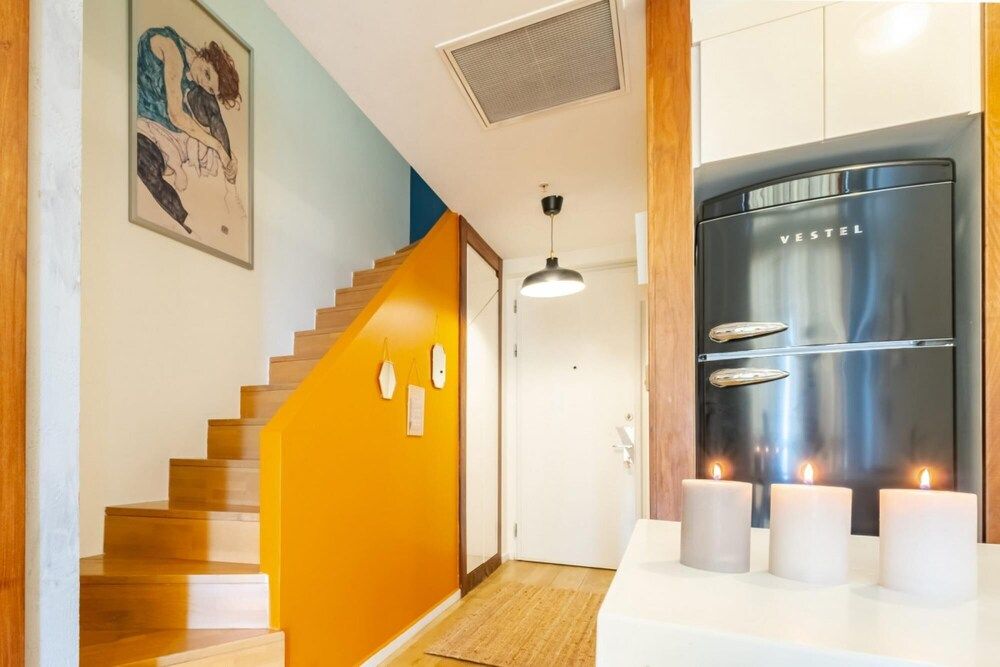 undefined Cozy Loft With Skyline View in Modern Residence 7