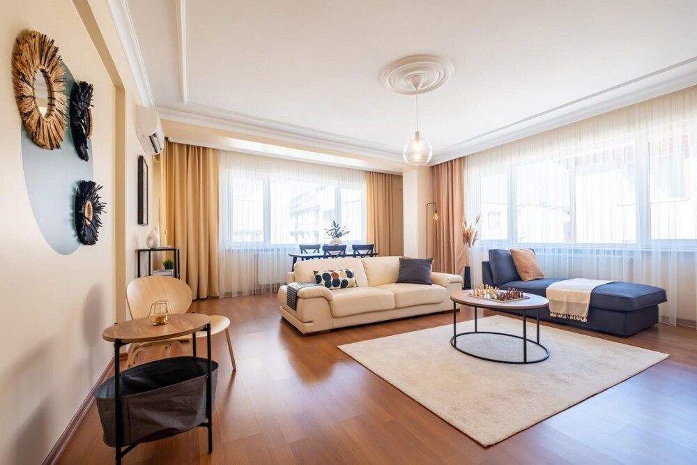 undefined Charming Flat With Central Location in Sisli 5