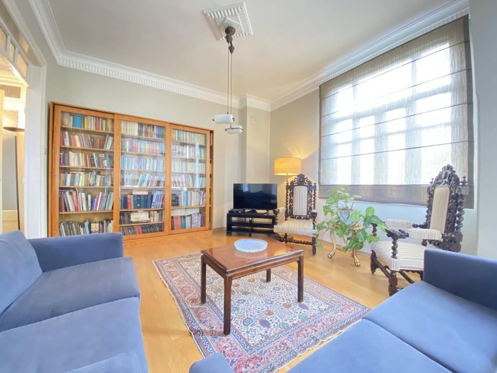 undefined Flat With Balcony and Bosphorus View in Beyoglu 6