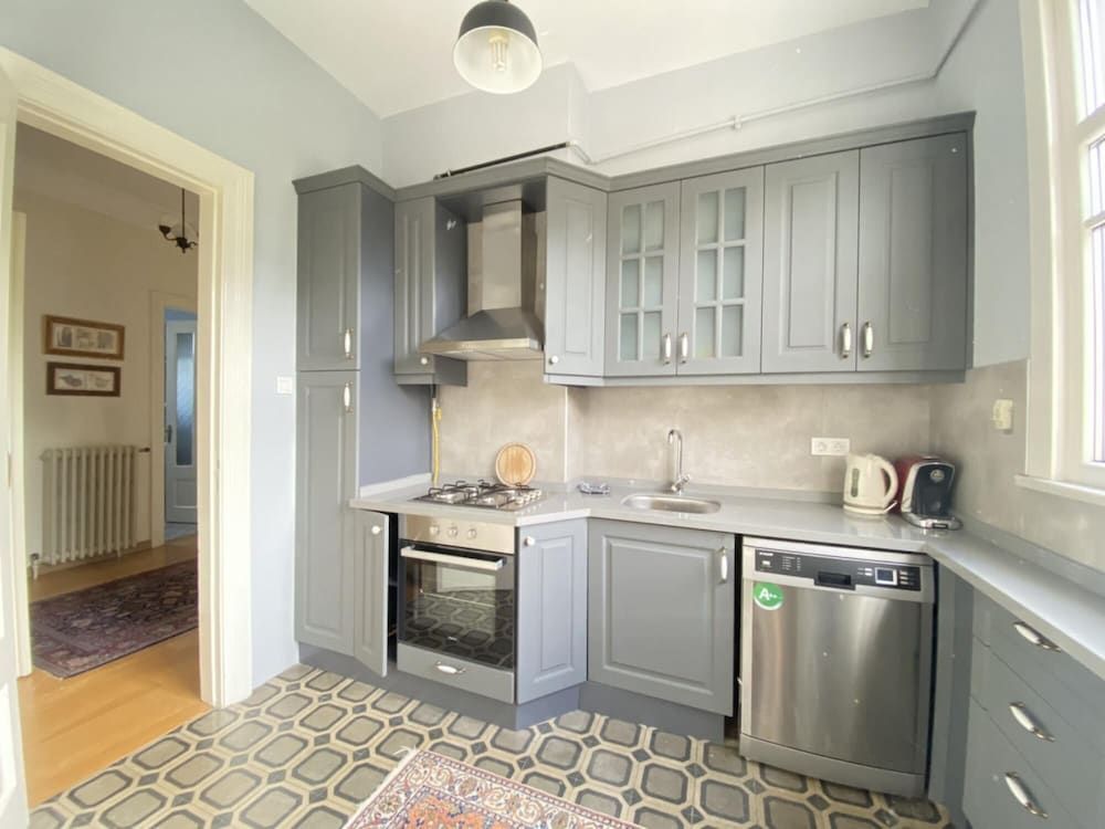 undefined Flat With Balcony and Bosphorus View in Beyoglu 4