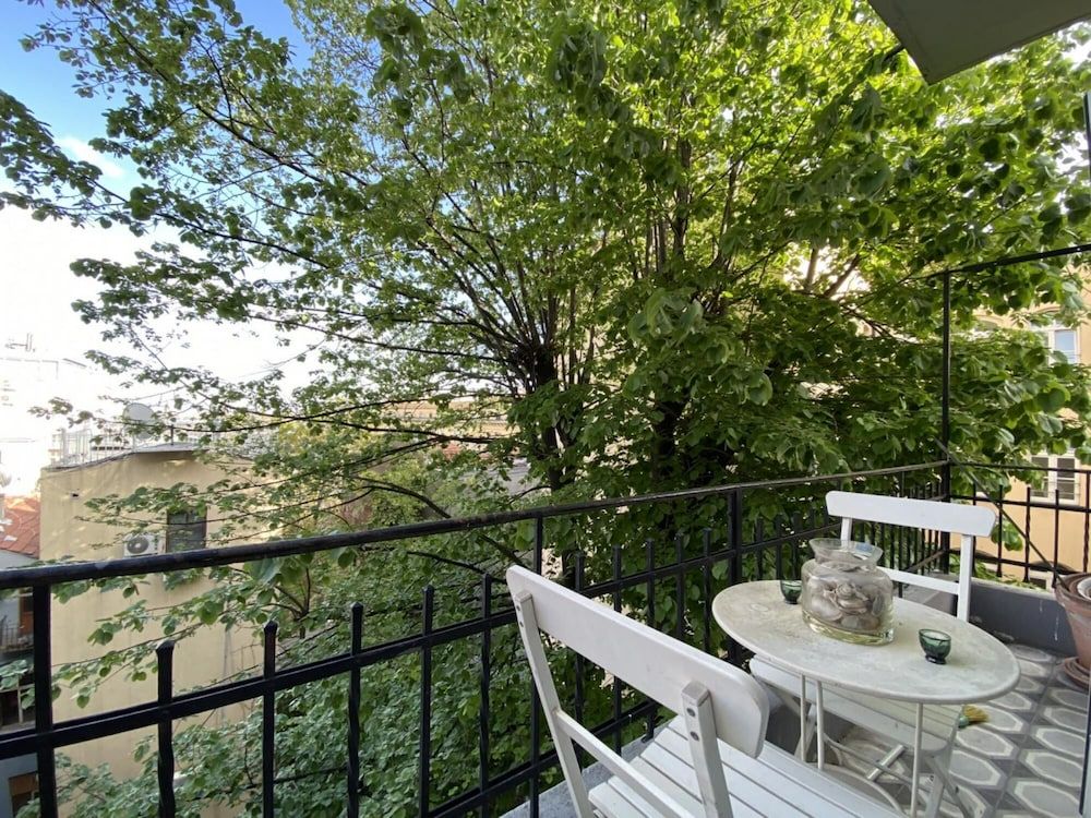 Flat With Balcony and Bosphorus View in Beyoglu Apartment 18