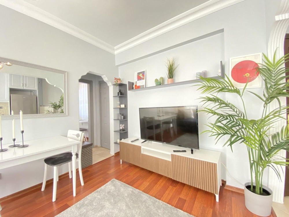 undefined Modern and Stylish Flat Near Taksim Square 8