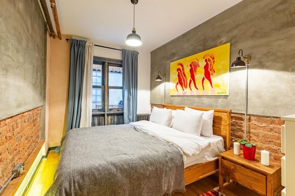undefined Missafir Apartment With Backyard in Nisantasi 5