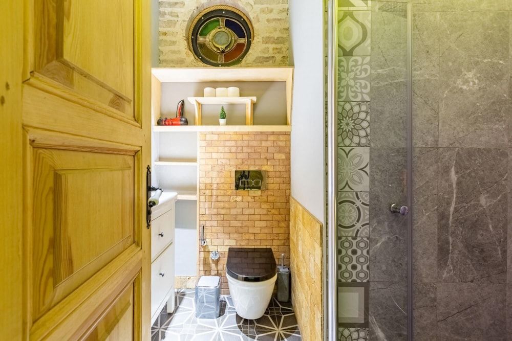 undefined Missafir Apartment With Backyard in Nisantasi 3