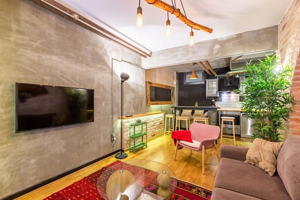 undefined Missafir Apartment With Backyard in Nisantasi 9