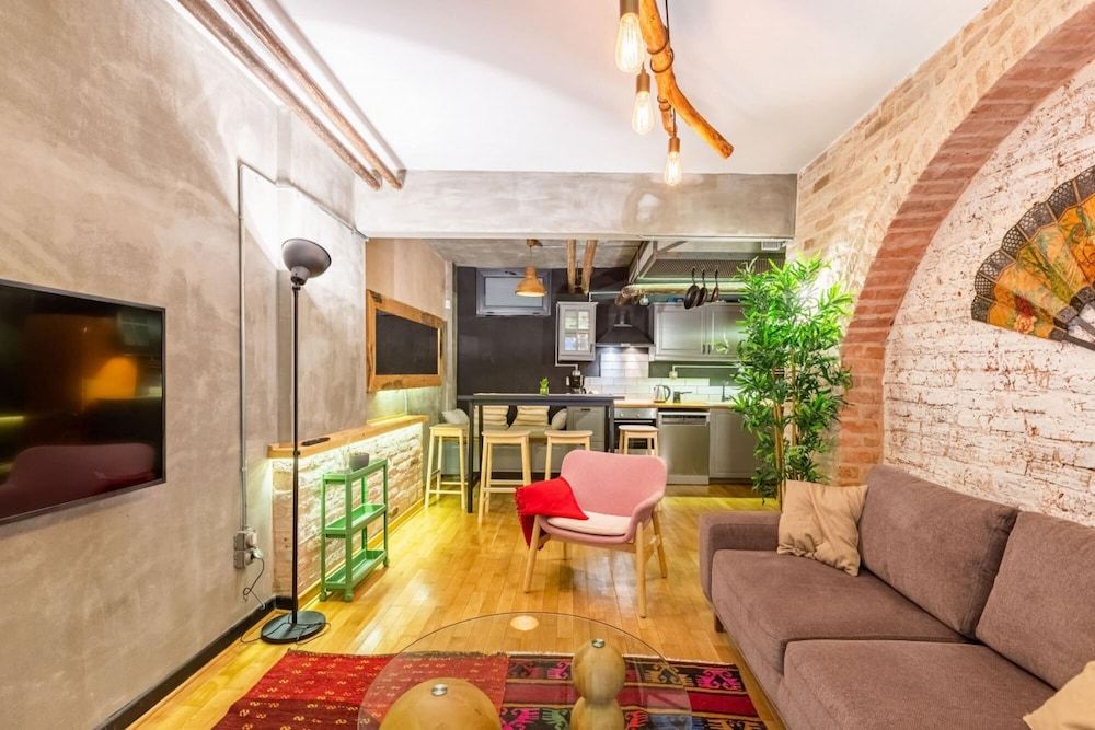 undefined Missafir Apartment With Backyard in Nisantasi 8