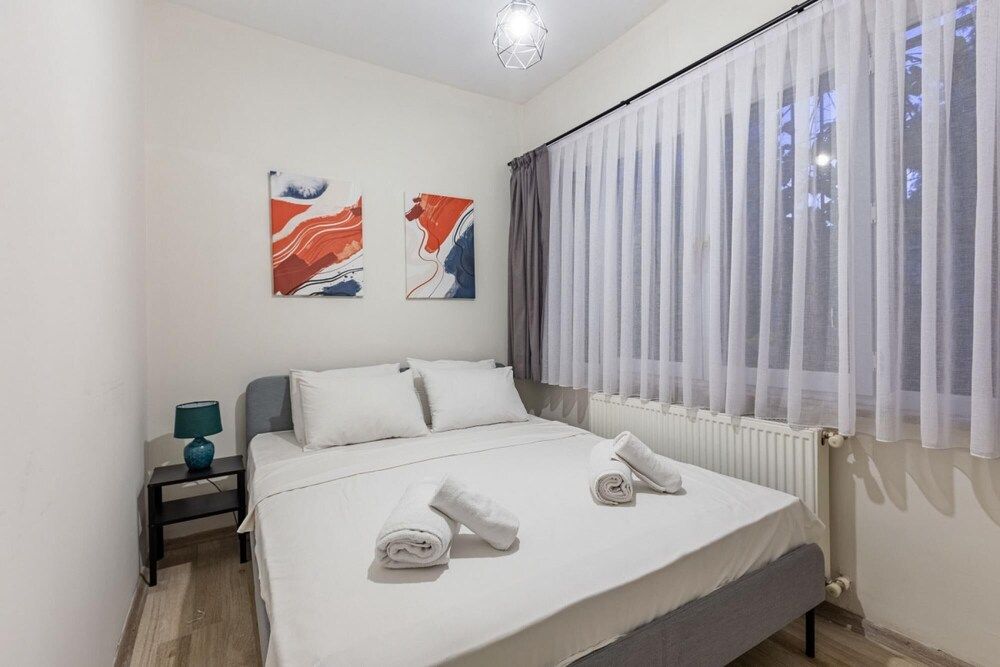 undefined Modern Flat 5-min Walk to Taksim Square in Beyoglu 10