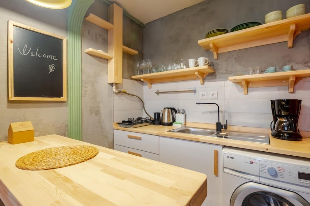 undefined Pleasant Flat Near Taksim Square in Beyoglu 6