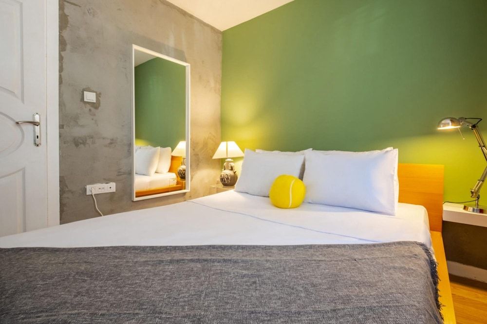 undefined Pleasant Flat Near Taksim Square in Beyoglu 3