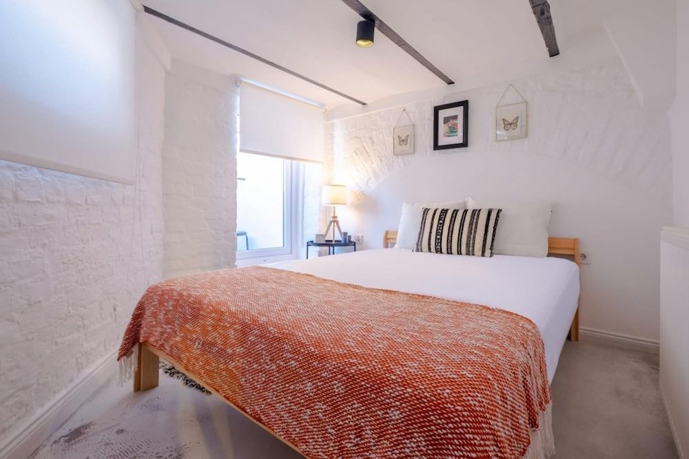 undefined Vibrant Flat 5 Minutes Walk to Istiklal in Beyoglu