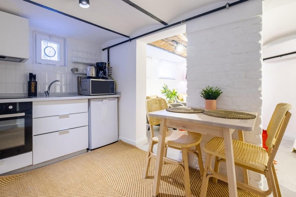 undefined Vibrant Flat 5 Minutes Walk to Istiklal in Beyoglu 2