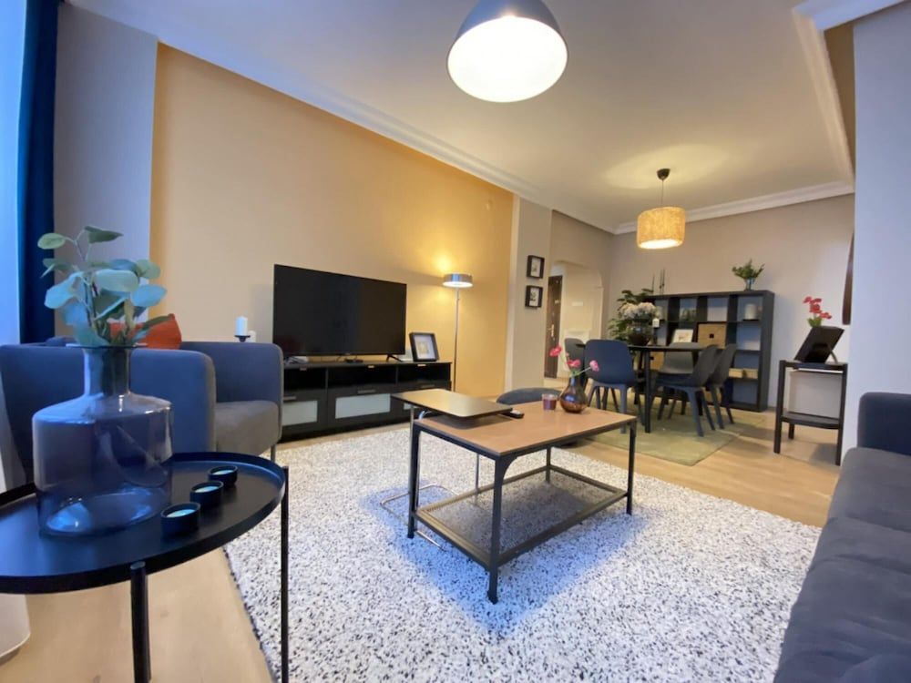 Missafir Chic Flat Near Shopping Malls in Sisli Apartment 11