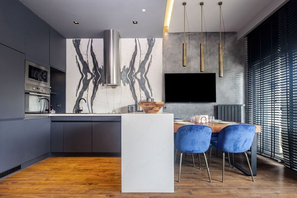 undefined Studio Flat With Balcony Close To Flower Passage 2