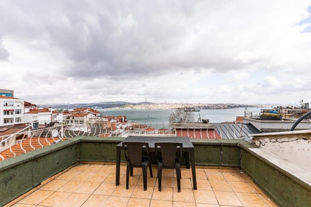undefined Cozy Flat With Dreamy Bosphorus View in Beyoglu 5