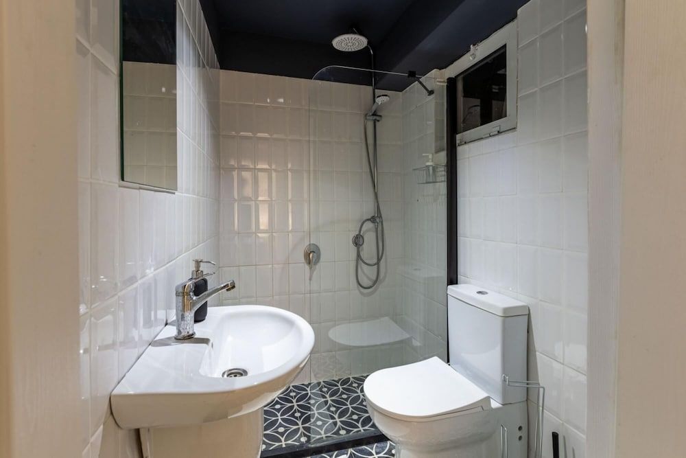 Flat 5 Min to Taksim With Backyard in Cihangir Apartment 20