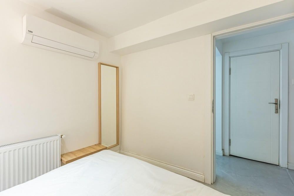 Flat 5 Min to Taksim With Backyard in Cihangir Apartment 19