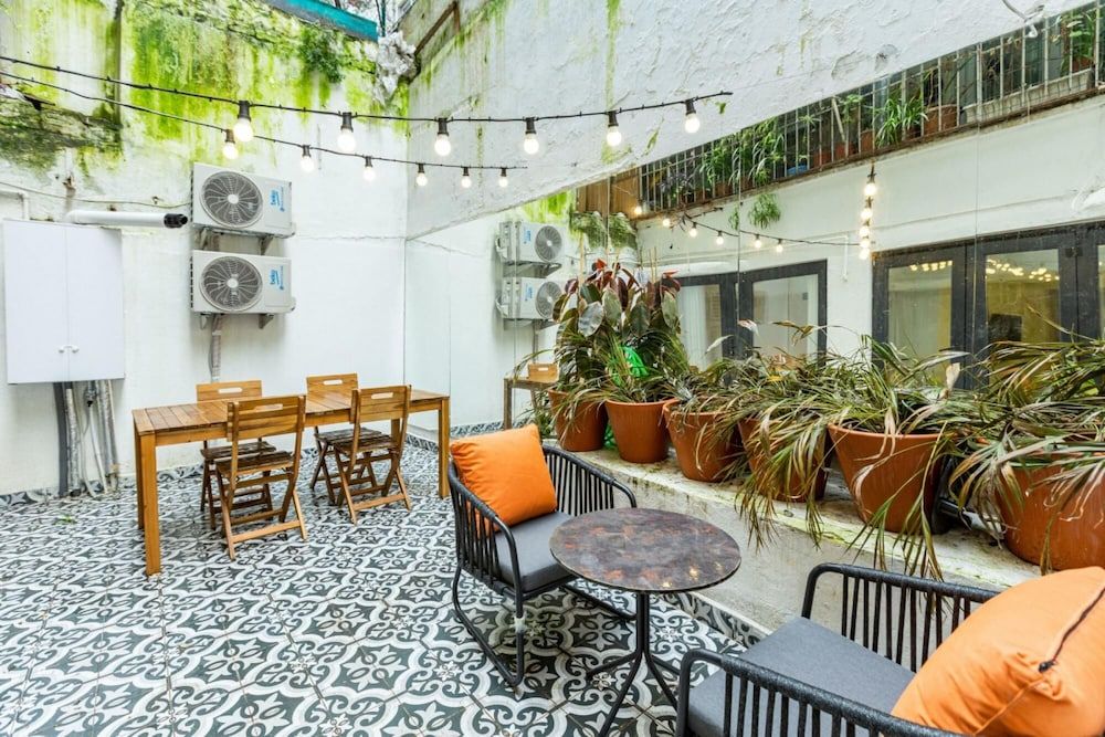 Flat 5 Min to Taksim With Backyard in Cihangir Apartment 2