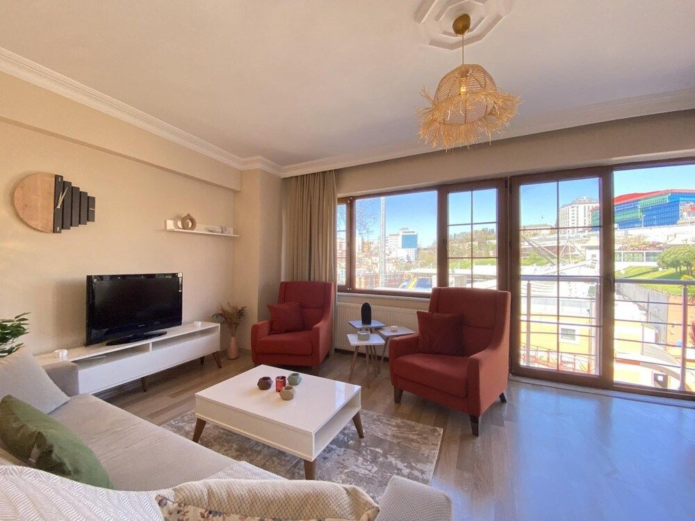 undefined Flat With City View 5-min to Istiklal in Beyoglu 5