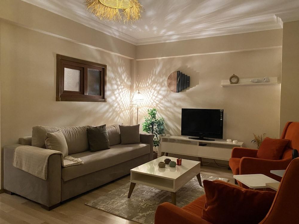 undefined Flat With City View 5-min to Istiklal in Beyoglu 4