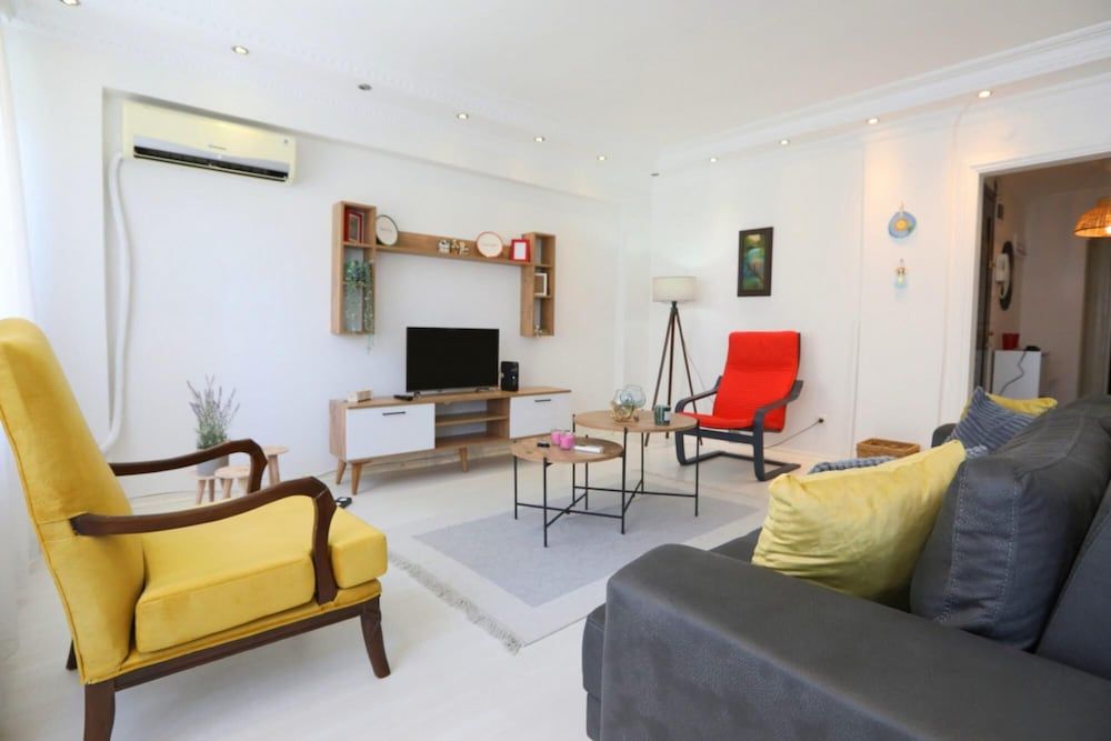 undefined Modern Cozy Flat With Central Location in Sisli