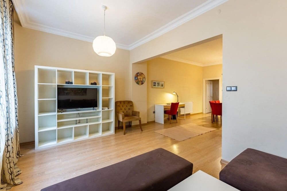undefined Central Flat 10-min Walk to Taksim Square in Sisli 7