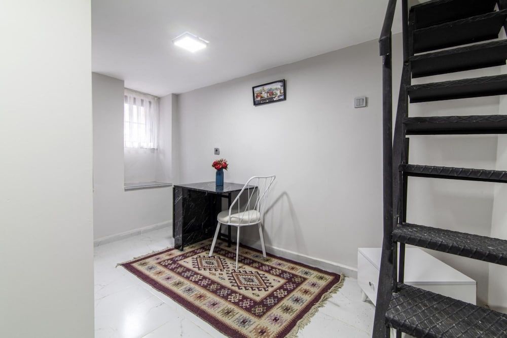 undefined Modern Flat in the Heart of Beyoglu 4