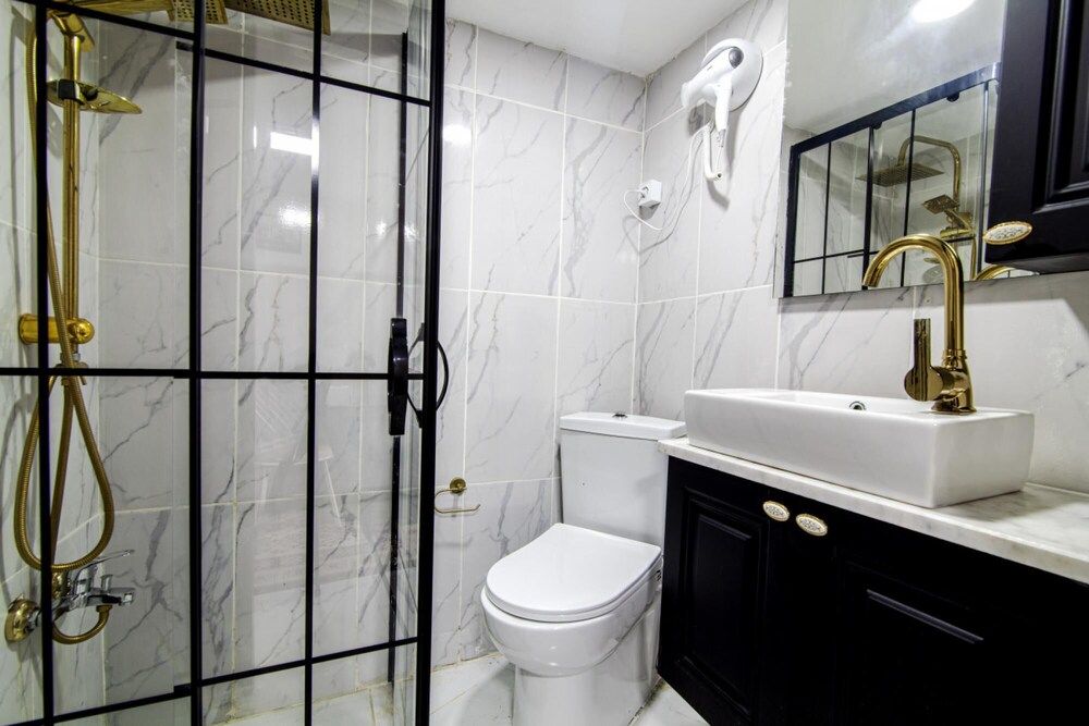 undefined Modern Flat in the Heart of Beyoglu 8