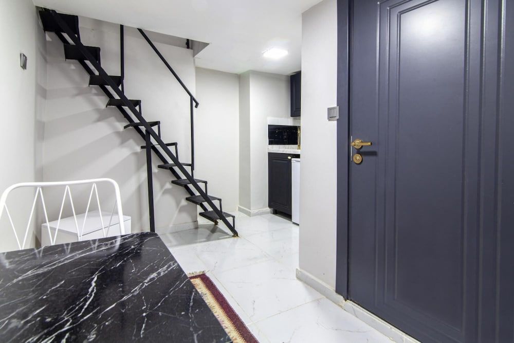 undefined Modern Flat in the Heart of Beyoglu 5