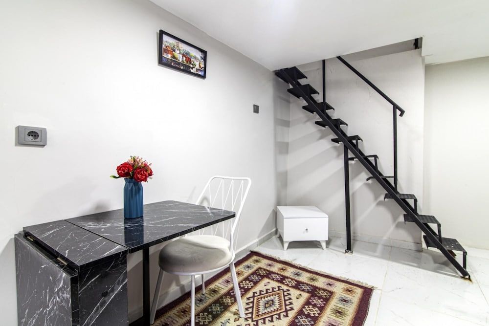 undefined Modern Flat in the Heart of Beyoglu 10